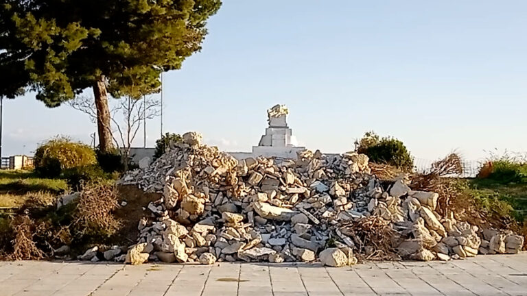 Ο Πύργος θα γιορτάσει την 25η Μαρτίου χωρίς Ηρώον
