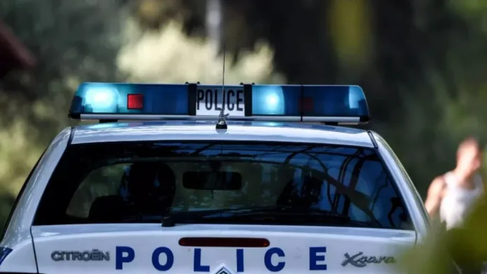 Παράνομος αλλοδαπός τραυμάτισε 2 αστυνομικούς στον λαιμό
