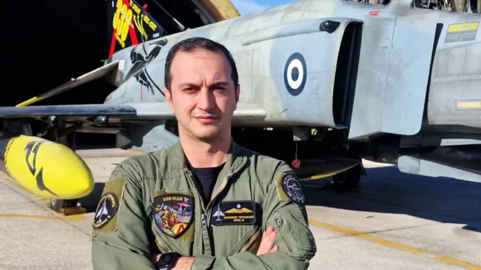 Η Πατριωτική Ένωση στην κηδεία του Ήρωα