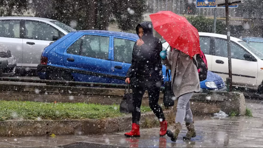 Έρχονται κρύο, βροχές και χιόνια