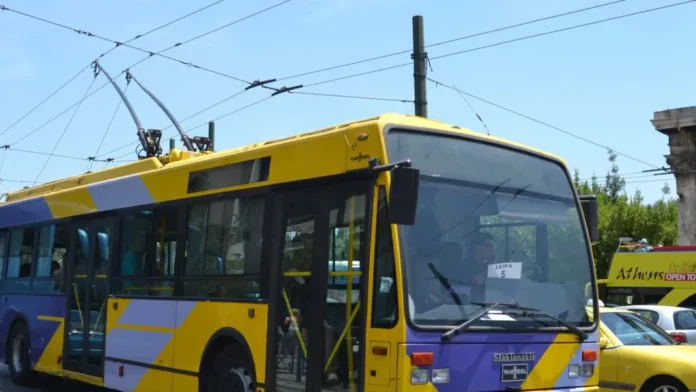 Οδηγός τρόλεϊ έβγαλε όλπλο