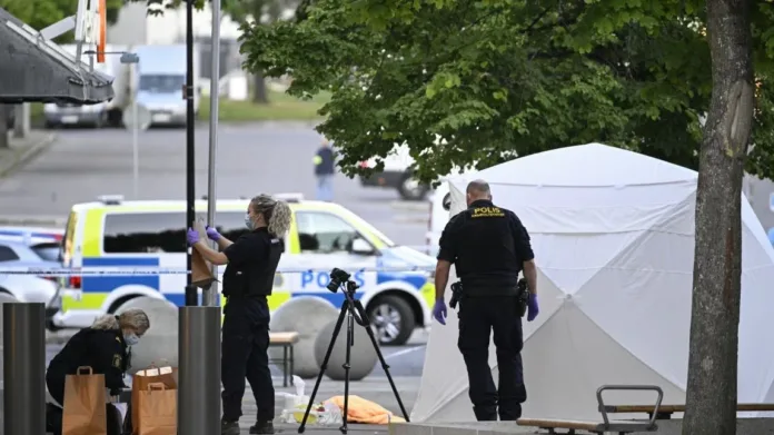 «Θέρισαν» κόσμο με Καλάσνικοφ στη Στοκχόλμη