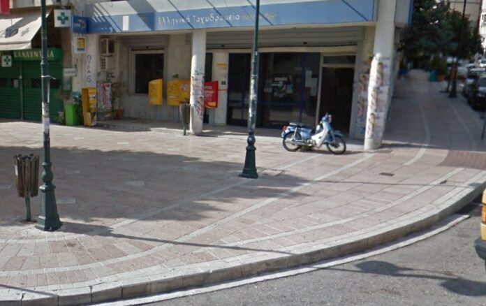 Τον πήρε στο κυνήγι με γρύλο μέσα στην πλατεία