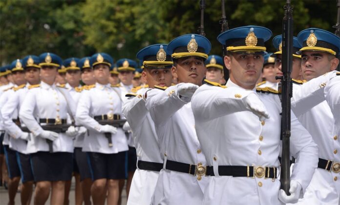 Χαλαρώνει τους κανόνες εμπλοκής της Αστυνομίας η Αργεντινή