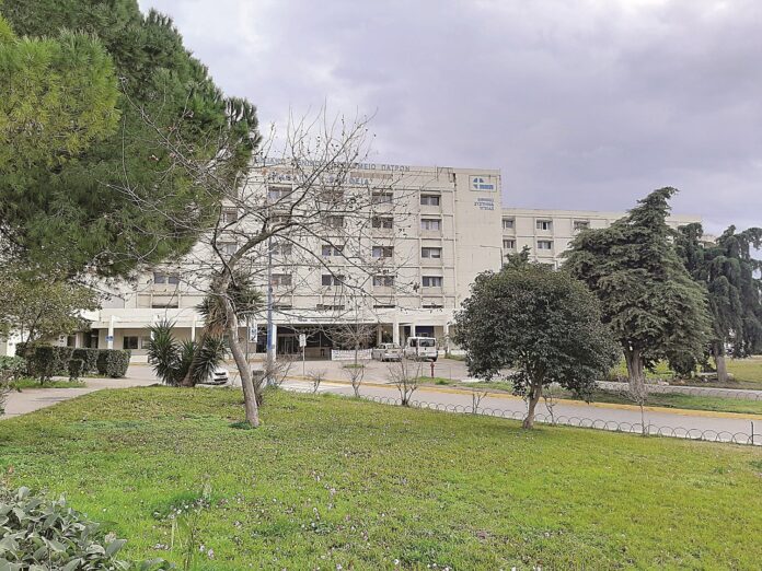 Mαχαίρωσαν 23χρονο στη Λευκάδα