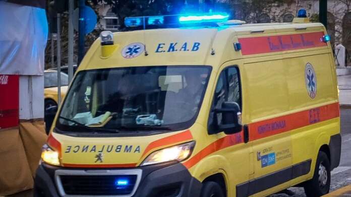 Νεαρός οδηγός ΙΧ παρασύρει σερβιτόρα στην Αχαΐα