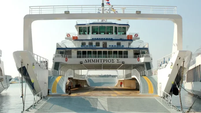 Τραυματισμός 68χρονης στα ferry boat στο Ρίο, μεταφέρθηκε στο νοσοκομείο
