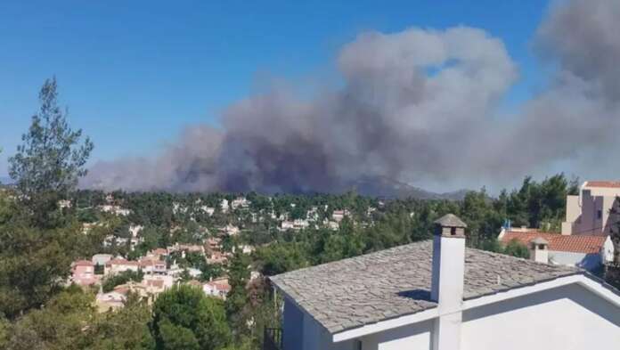 Παραμένει υψηλός ο κίνδυνος πυρκαγιάς και την Τρίτη στη Δυτ. Ελλάδα