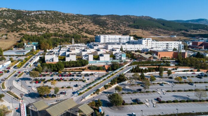 Πέντε ανήλικοι το έσκασαν από το νοσοκομείο «Παπαγεωργίου»