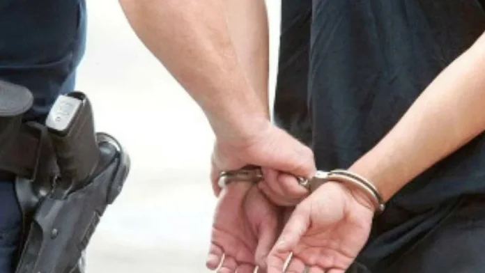 Σύλληψη ανηλίκου για κλοπή σε ξενοδοχείο στη Ναύπακτο