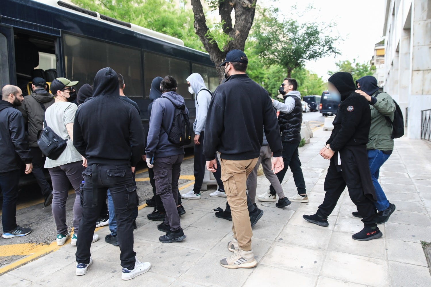 hooligan luggeridis 23 4 24