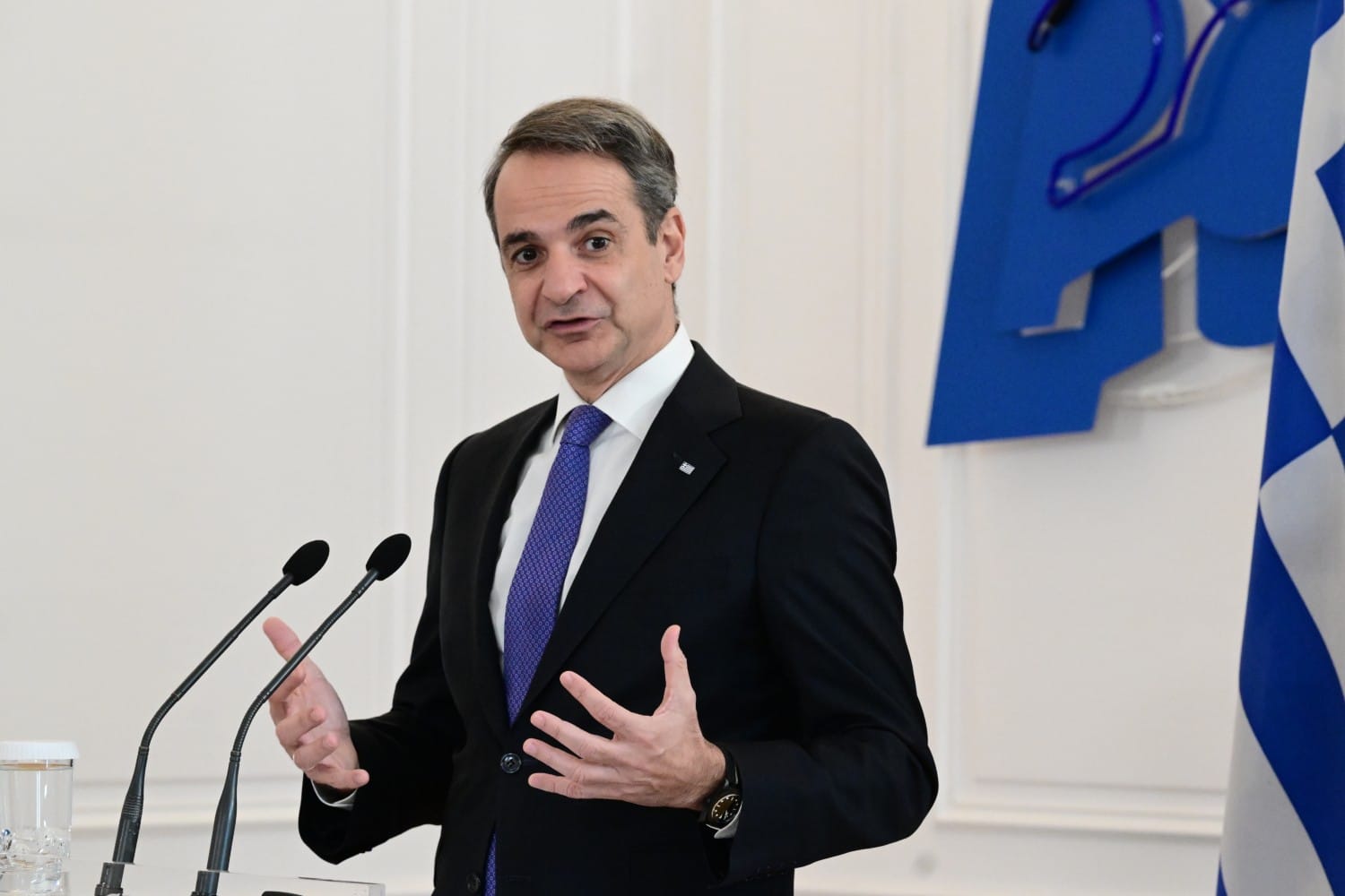 mitsotakis 8 12 2024