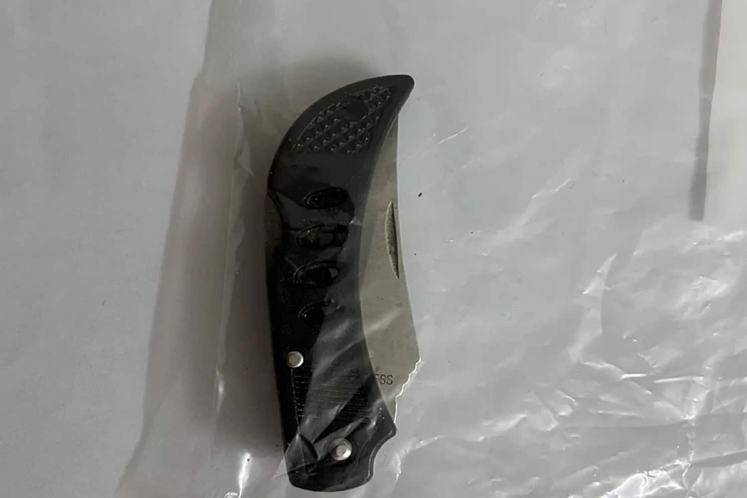 paros maxairi epithesi 22 12 2024