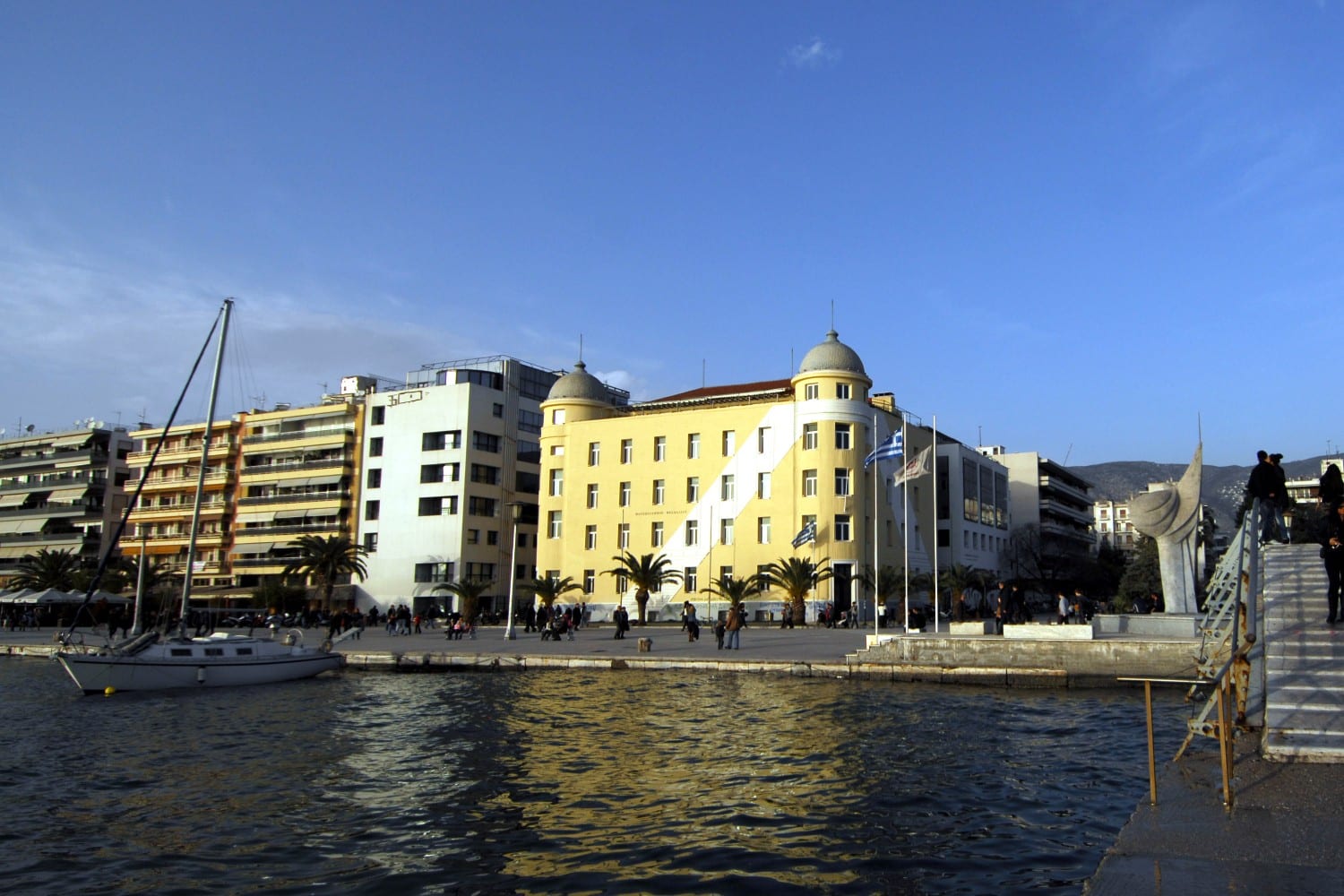 volos poli 29 11 24
