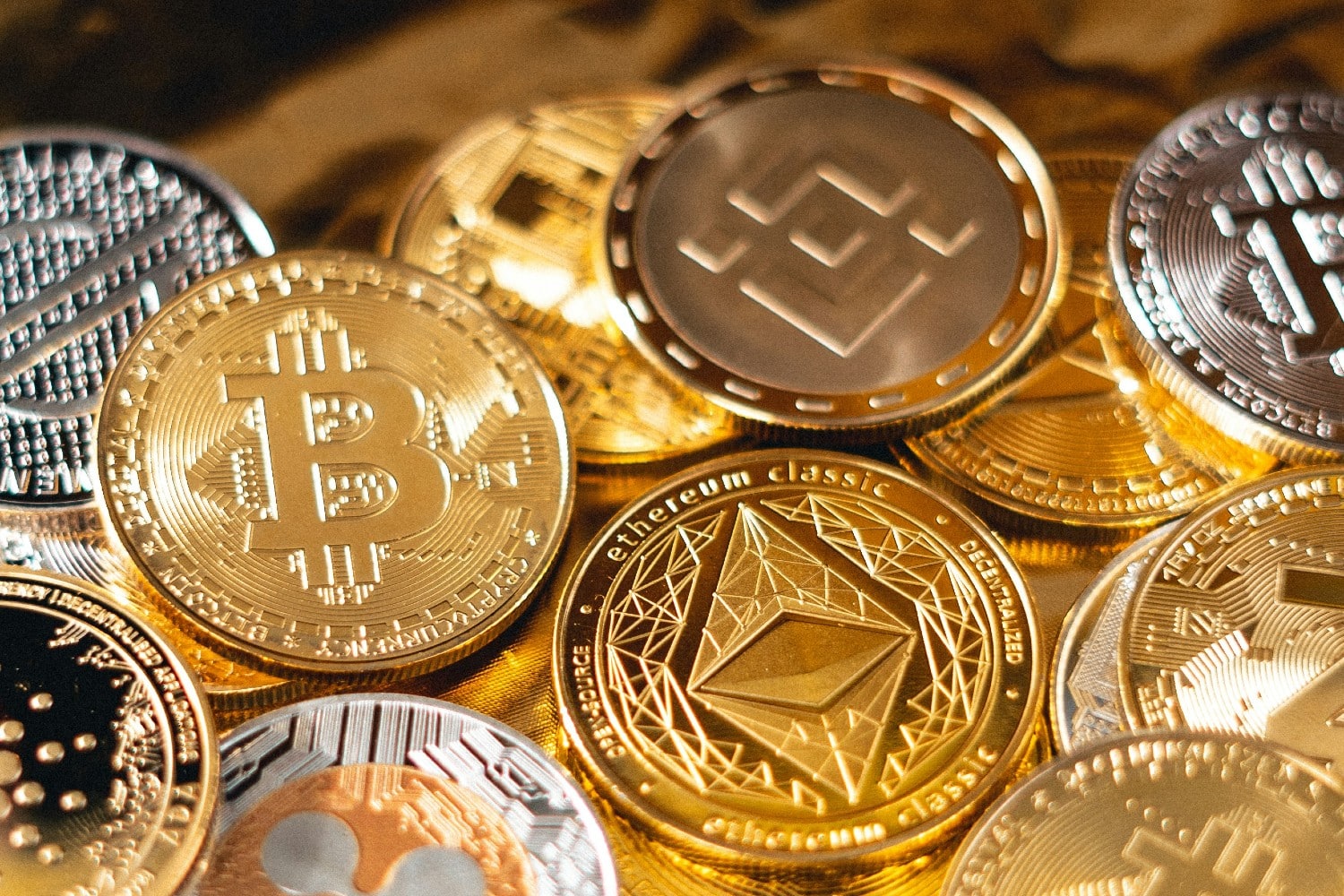 kryptonomismata crypto bitcoin 22 2 2025