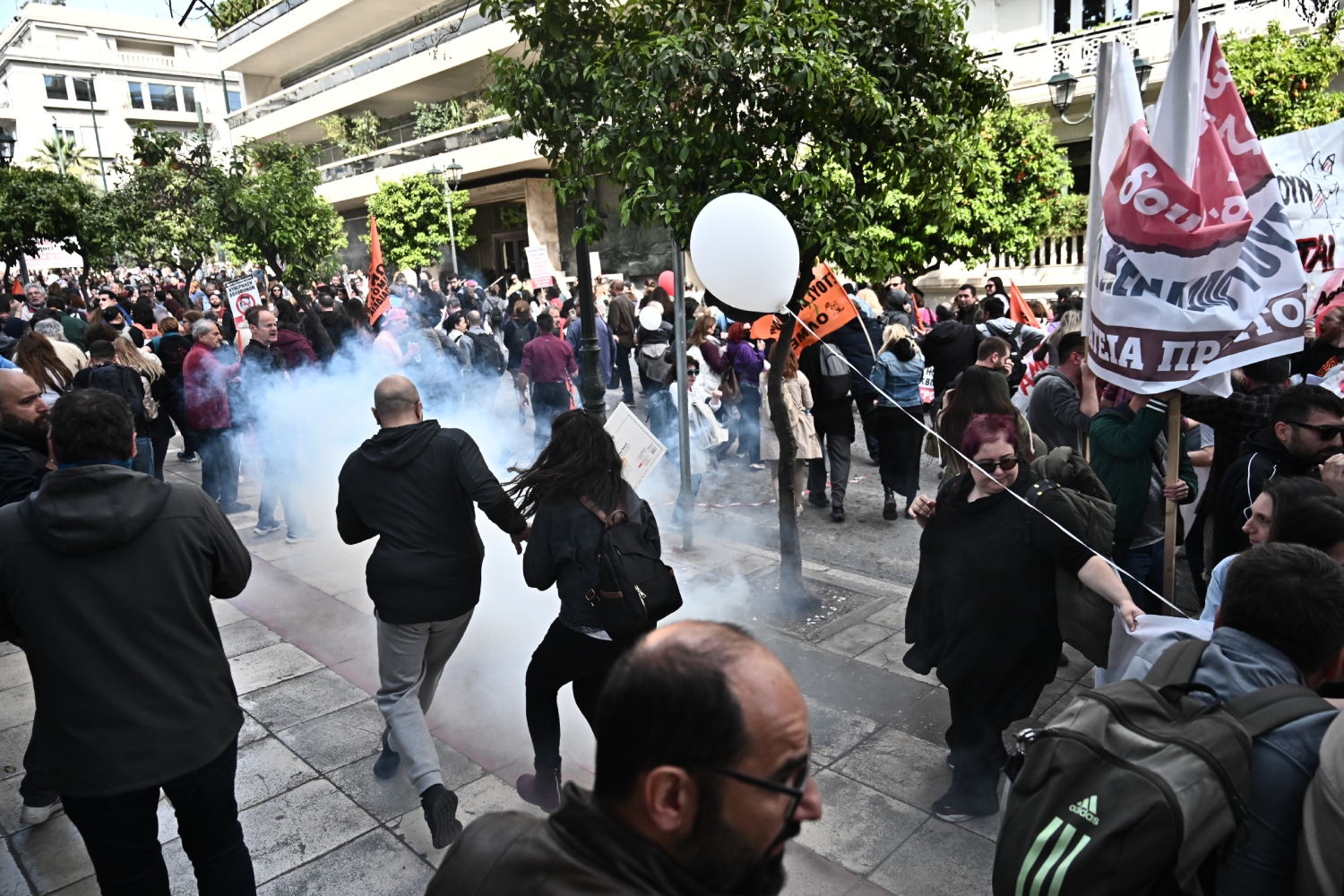 entasi athina ekpaideutikoi 2