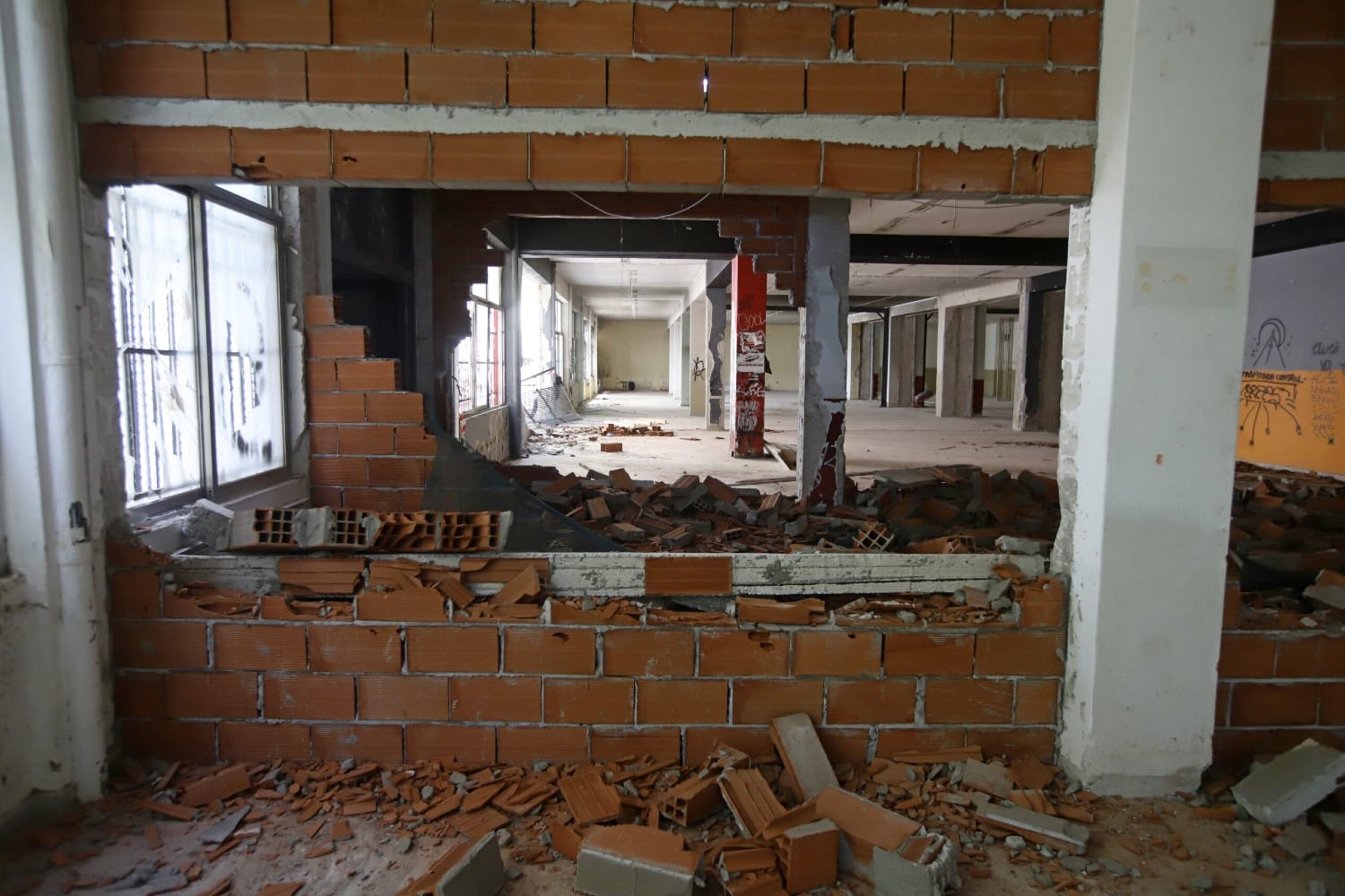 apth vandalismoi 10 5 2025