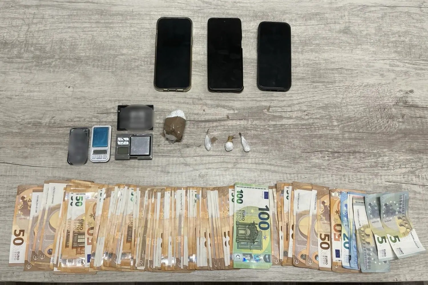 patra kokaini kafeteria syllhpseis elas 19 06 2025