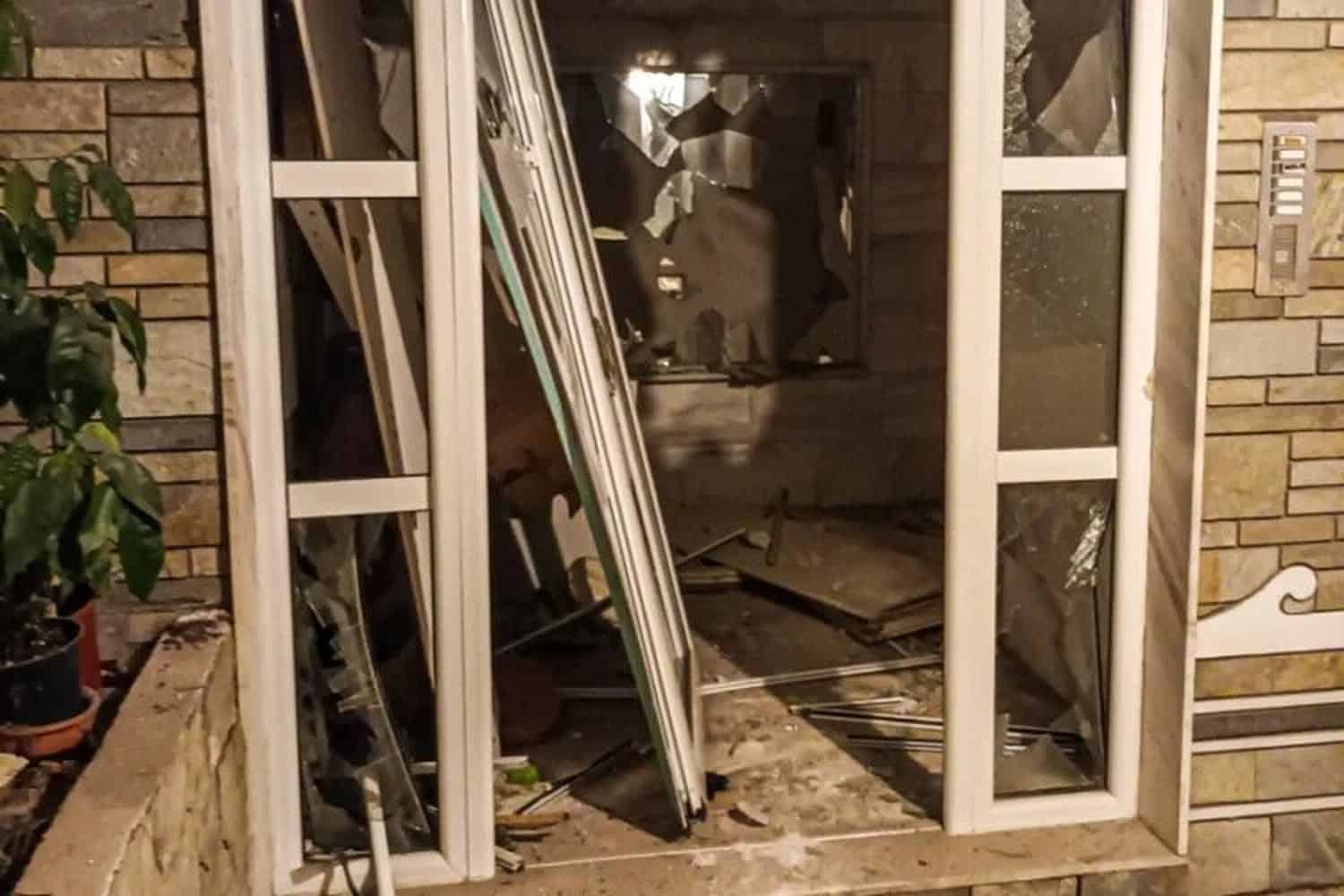 ekrixi se polykatoikia sti thessaloniki stochos ypsilovathmos sofronistikos ypallilos ton fylakon diavaton 26 7 25