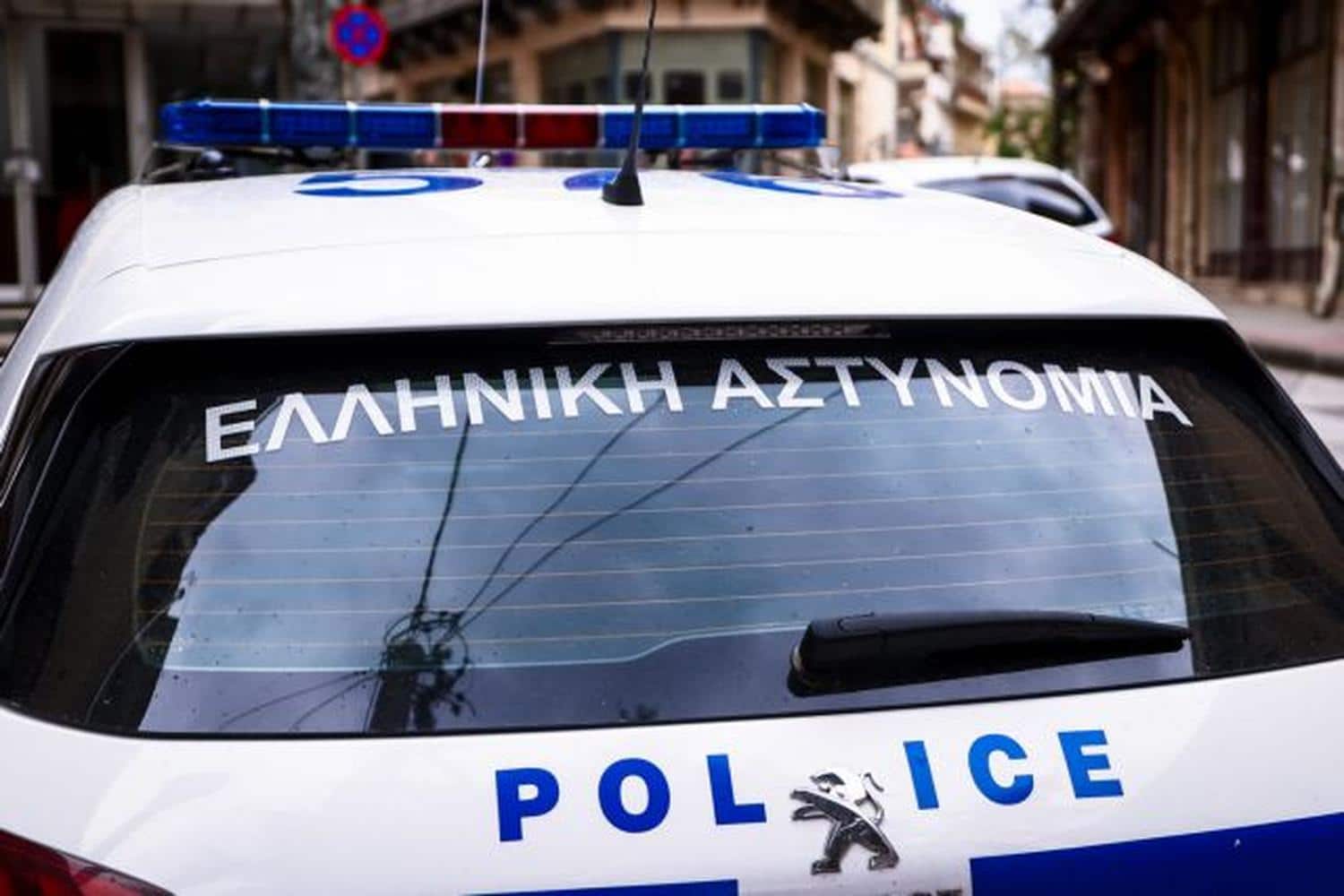 irakleio ekryvan pano apo 8 kila kannavis se koutia paidikon paichnidion pos piastikan stin tsibida tou nomou 17 7 25