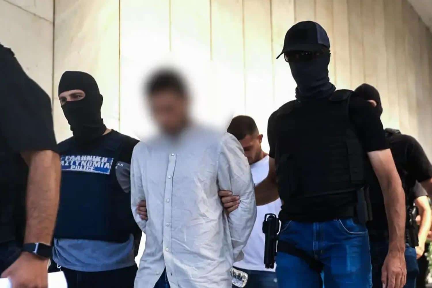 kataigistikes apokalypseis gia tin en psychro dolofonia tou polonou kathigiti pire pano tou tin ektelesi o 35chronos kath omologian drastis 21 7 25