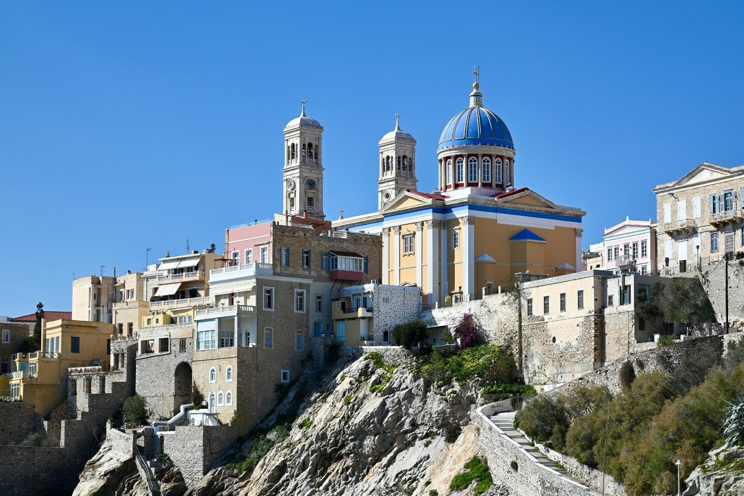 syros 21 7 2025