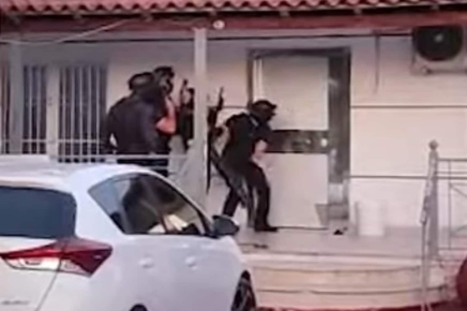 zefyri epixeirisi elas 12 9 25