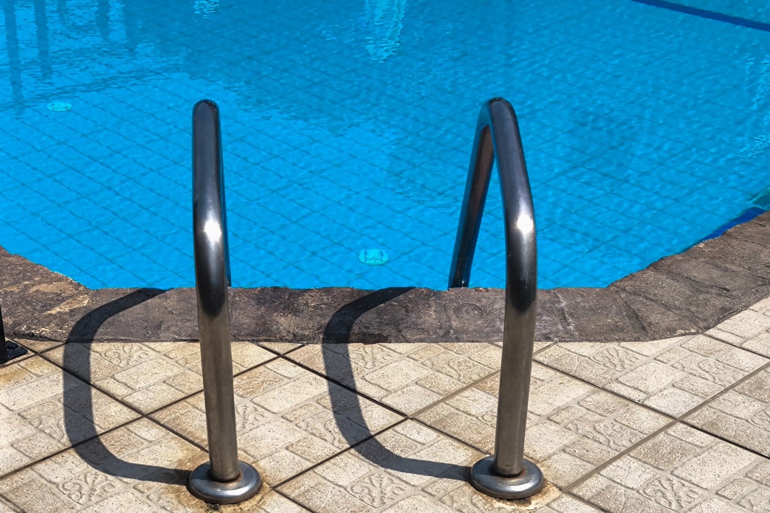 pisina pool 17 6 2025