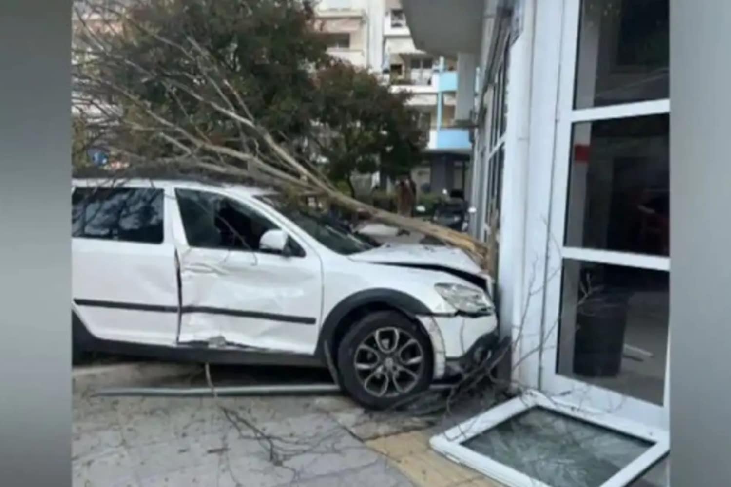 serres13 10 25
