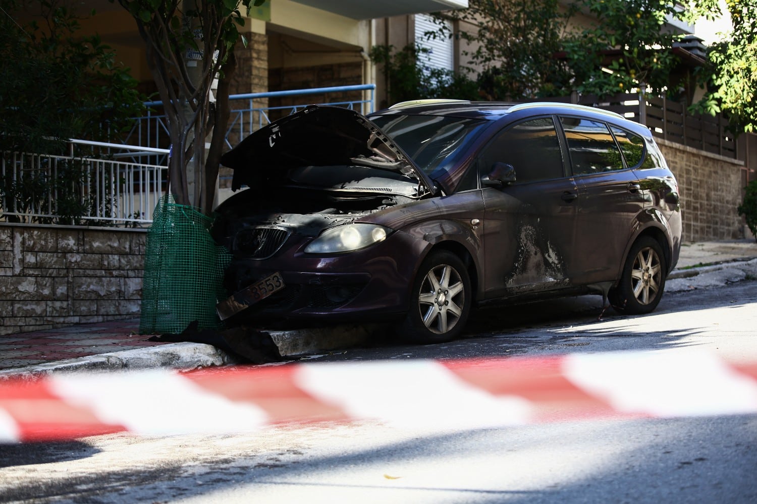 nikaia fwtia xeiromvovida 12 11 25 1