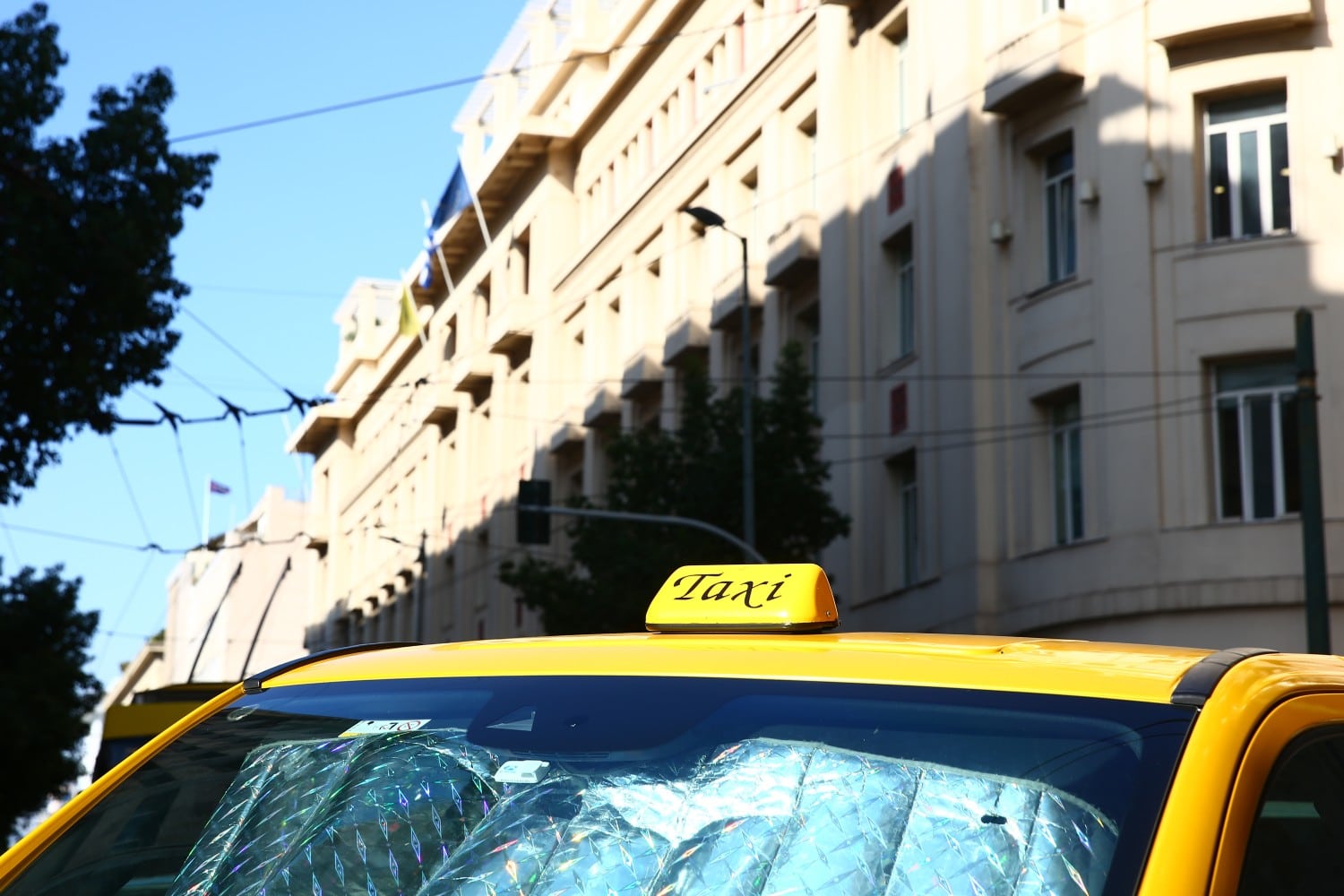 taxi 12 11 2025