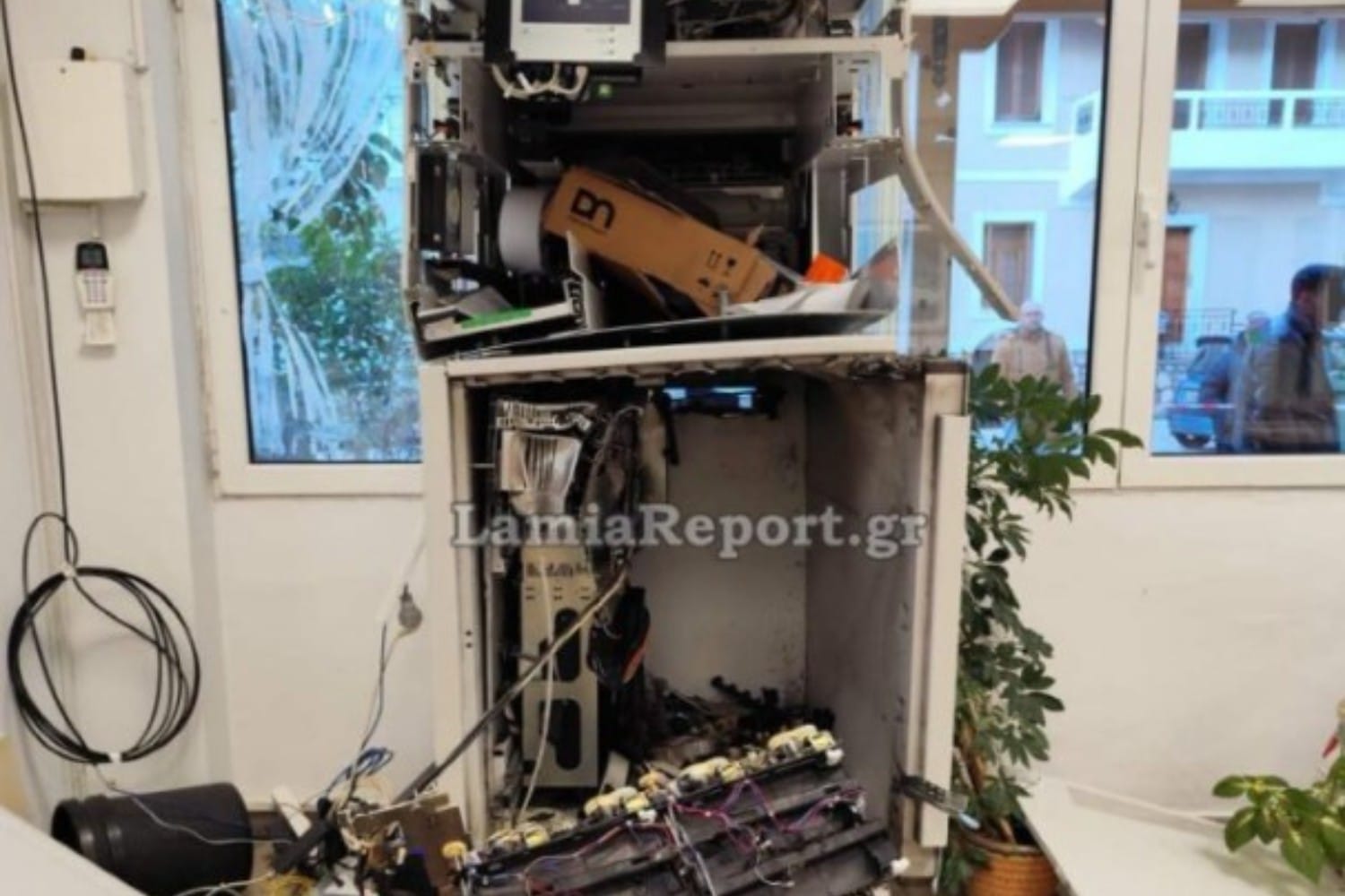 atm ekriksi 11 12 25