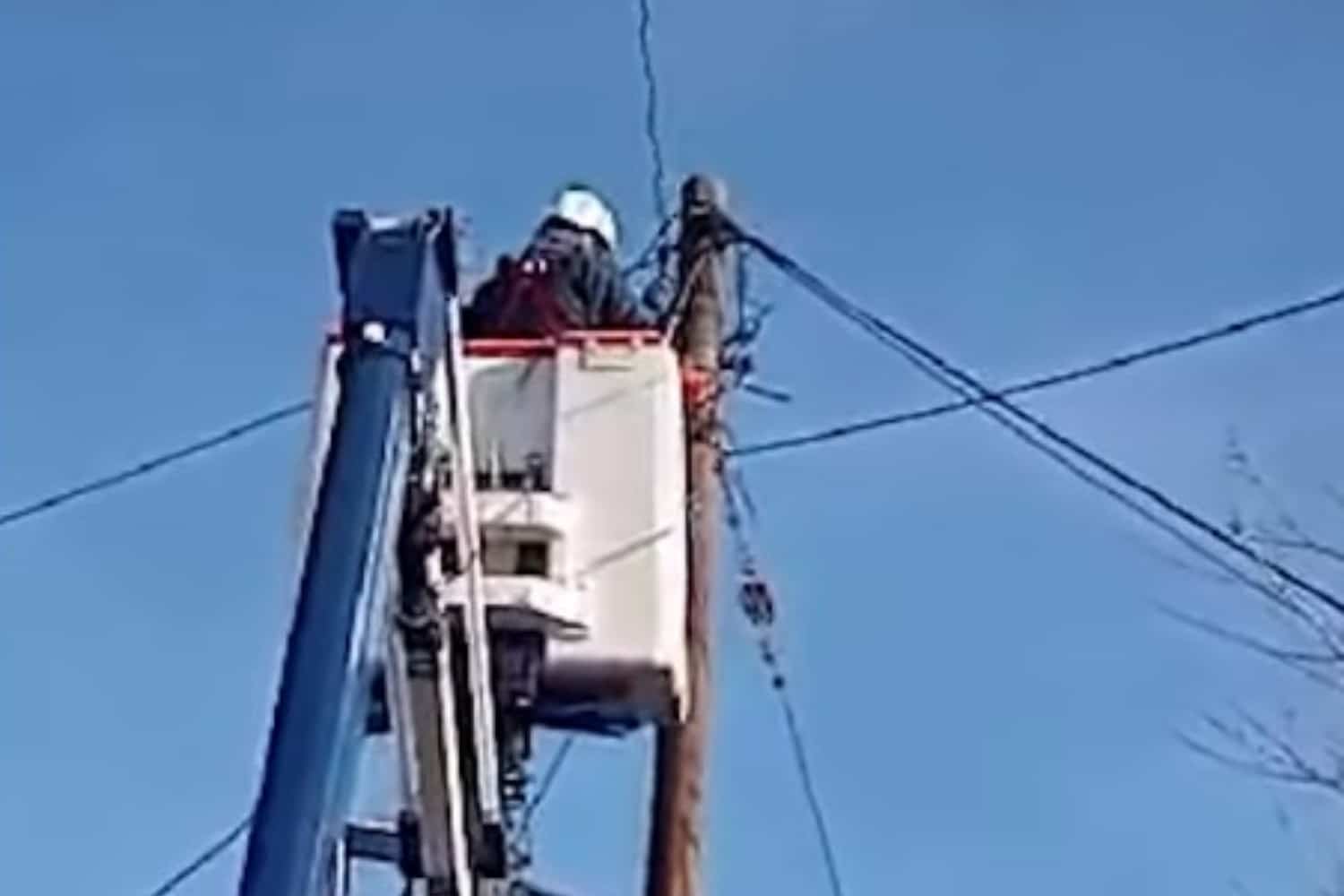 menidi epixeirisi elas 28 1 26