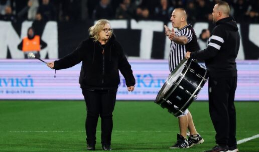 paok-toumpa-mama-xrhstou