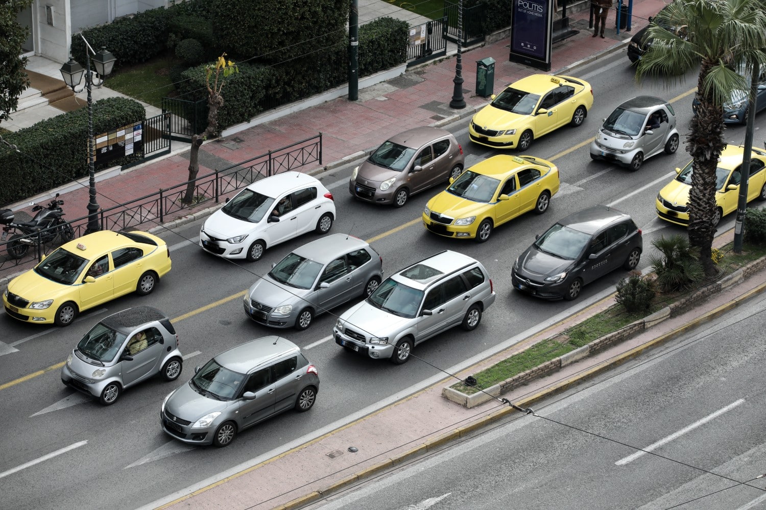autokinita kinisi dromos 22 11 2025