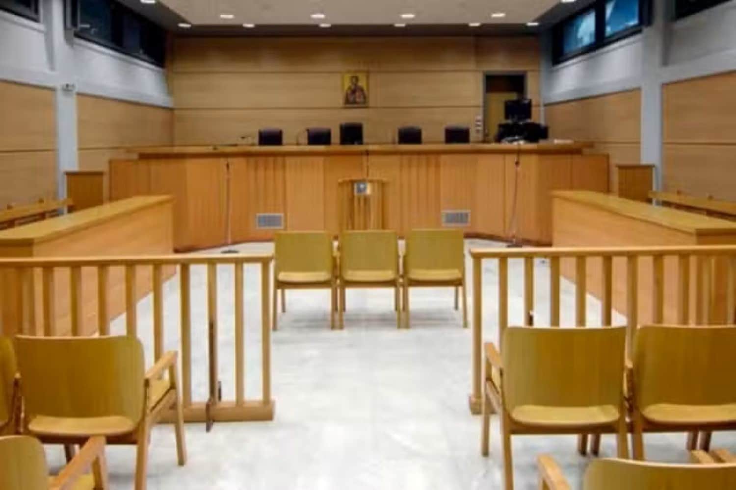 dikastirio 28 01 2025
