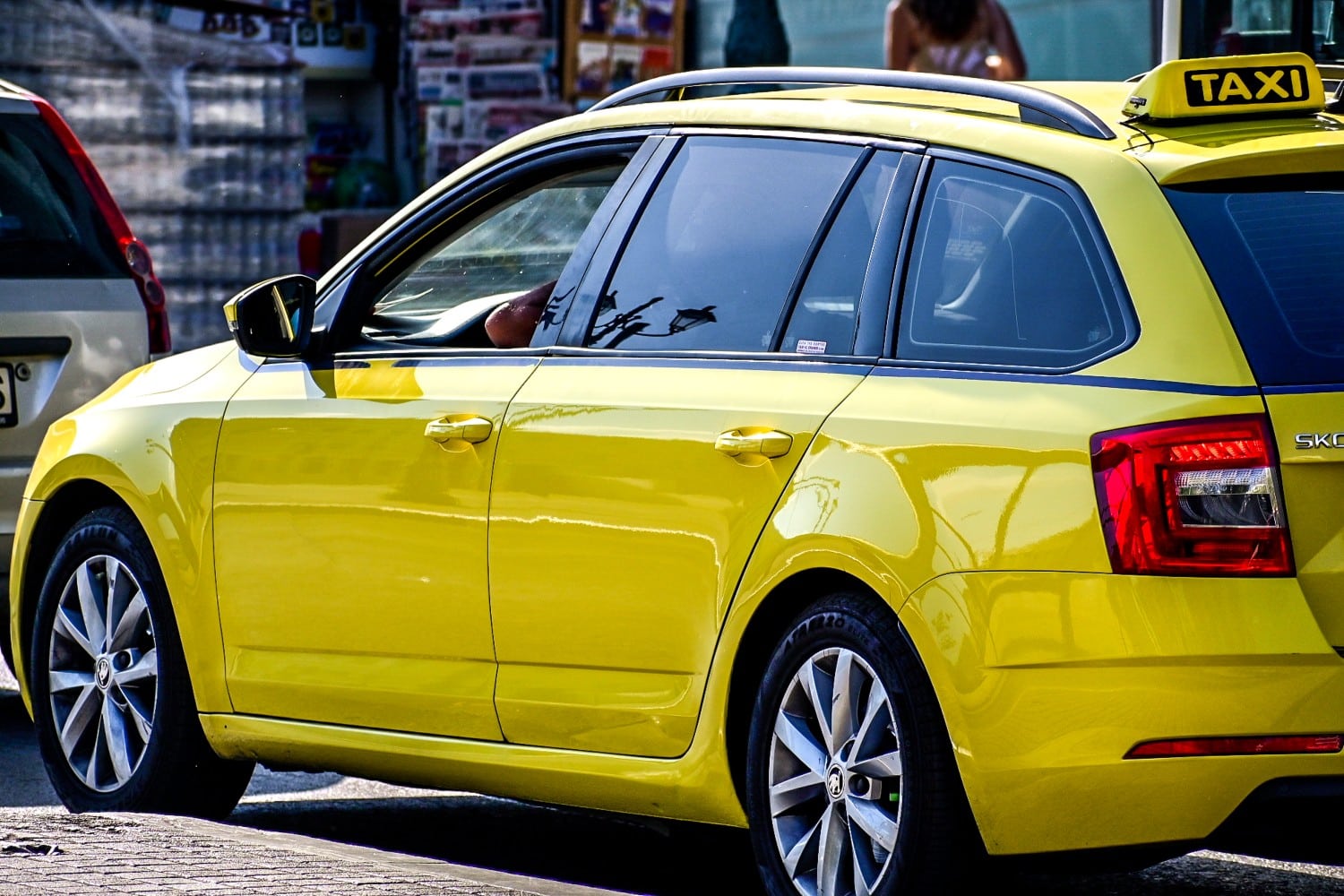 taxi 8 9 2025