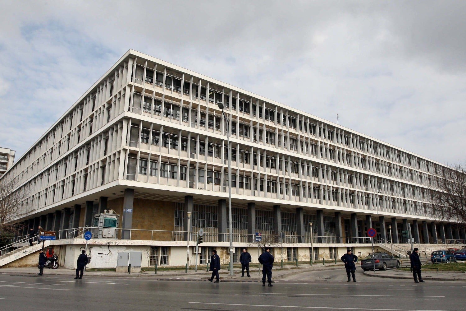 diakstiko megaro thessalonikis 27 4 2026