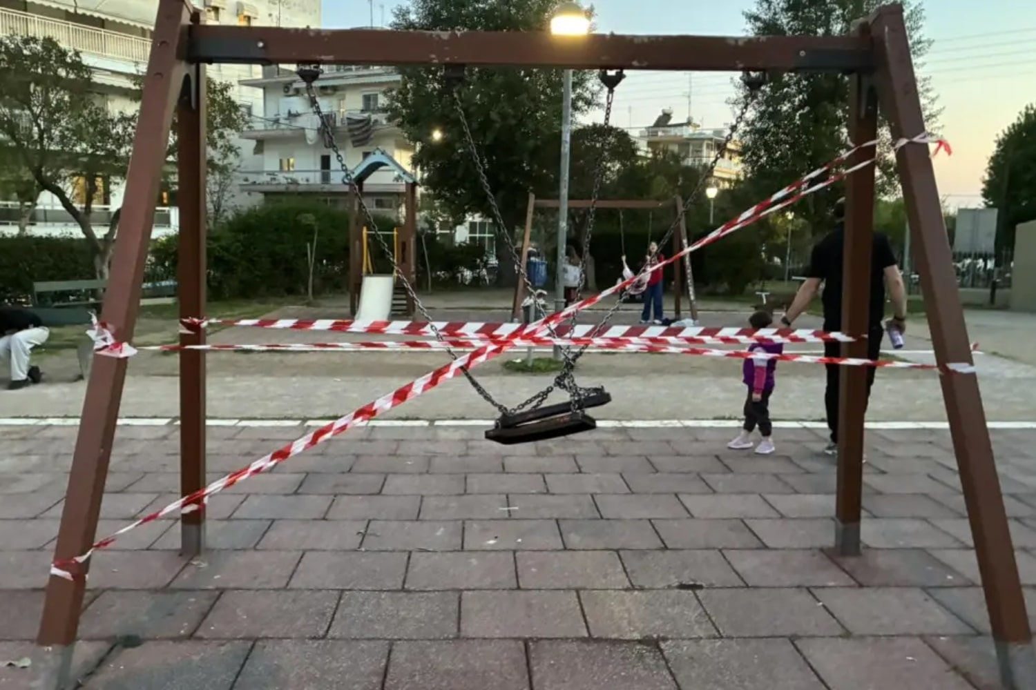 paidikh xara kalamaria 20 4
