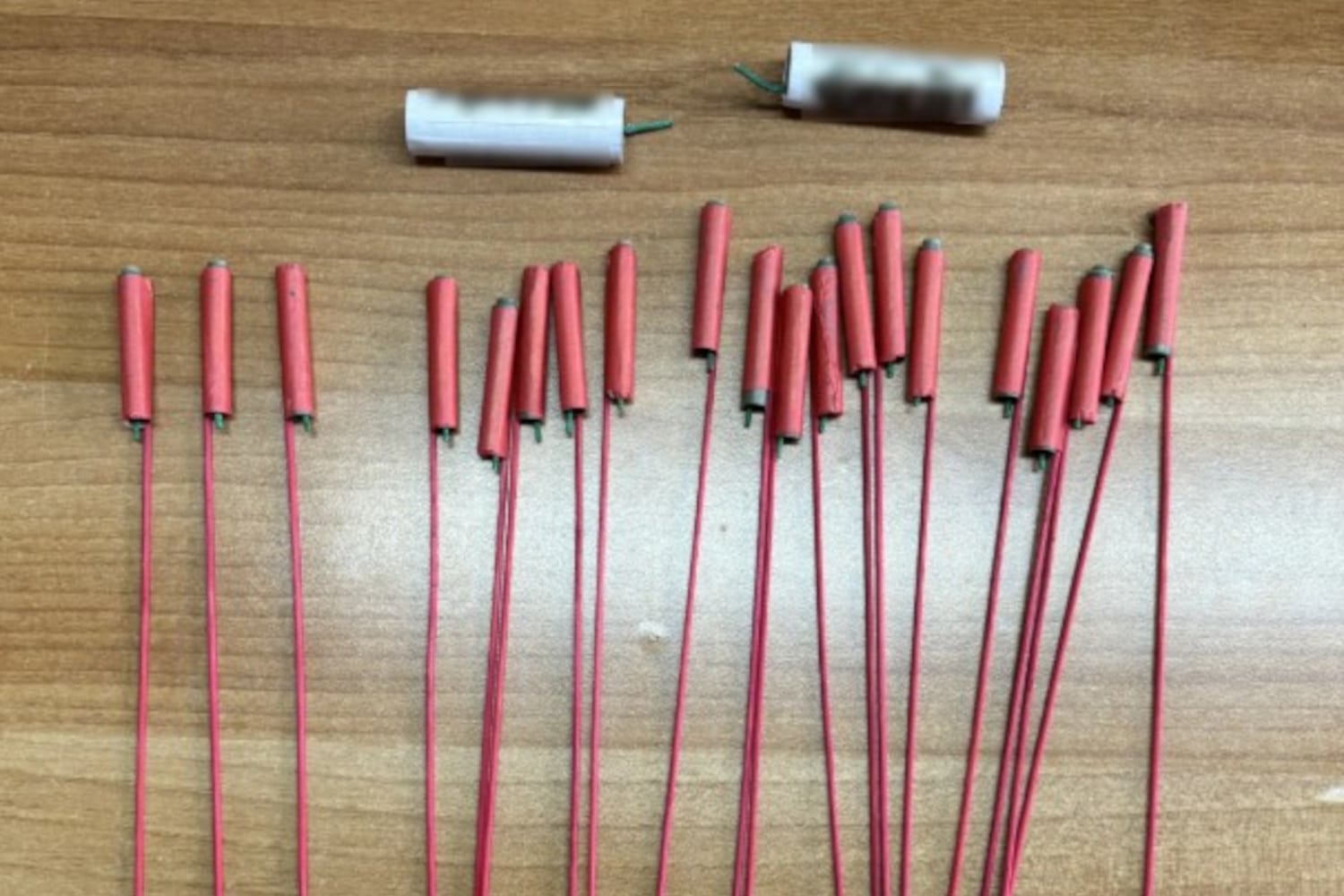 rentis pirotexnimata 15 4