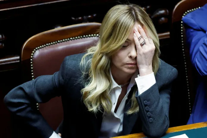 Ο Τραμπ σοκαρισμένος από την Μελόνι: «Νόμιζα ότι ήταν γενναία, αλλά έκανα λάθος»