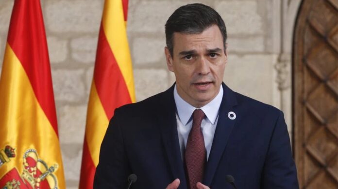 Ισπανία: «Τρελό χουνέρι» στον σοσιαλιστή Σάντσεθ στην Ανδαλουσία
