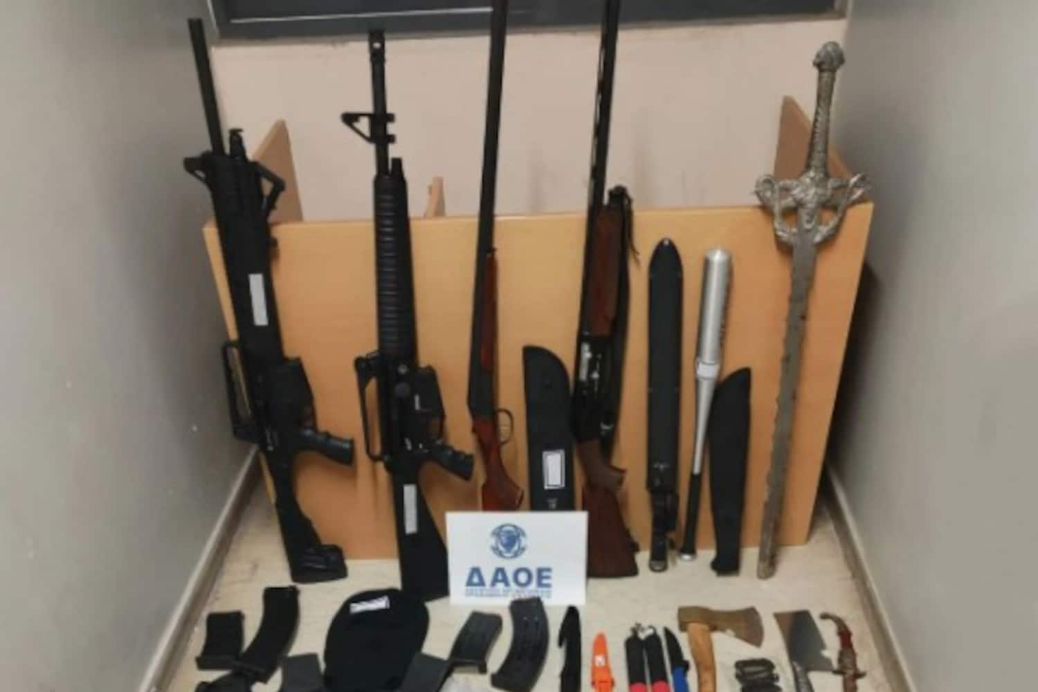 patra elliniko fbi 30 5