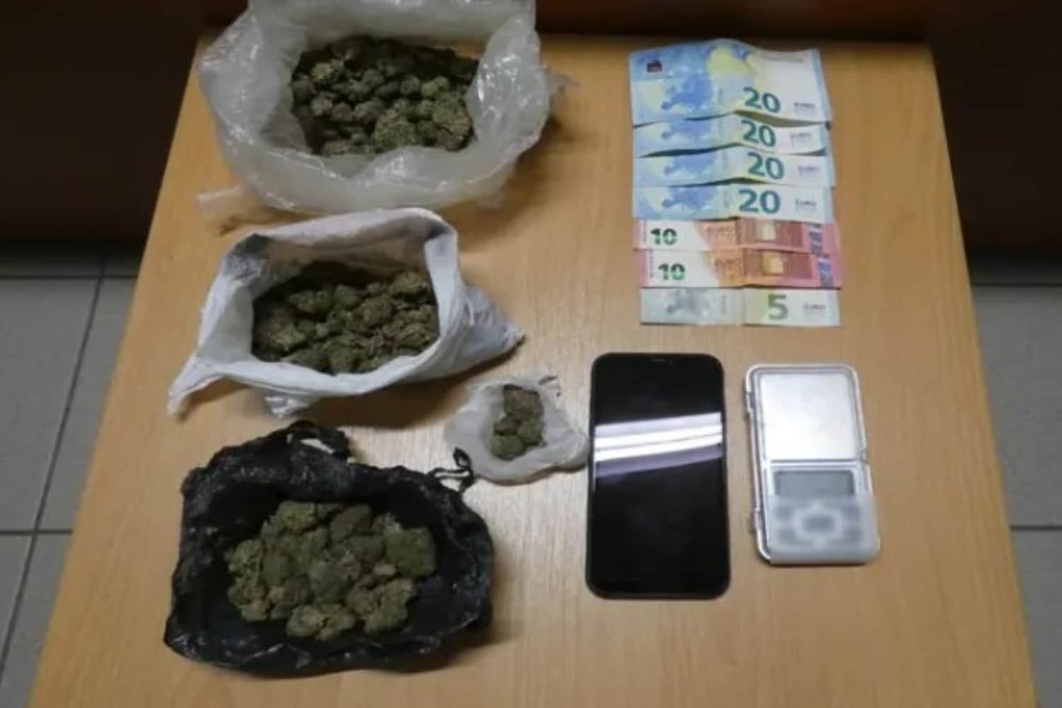 trikala narkwtika 15 5 26