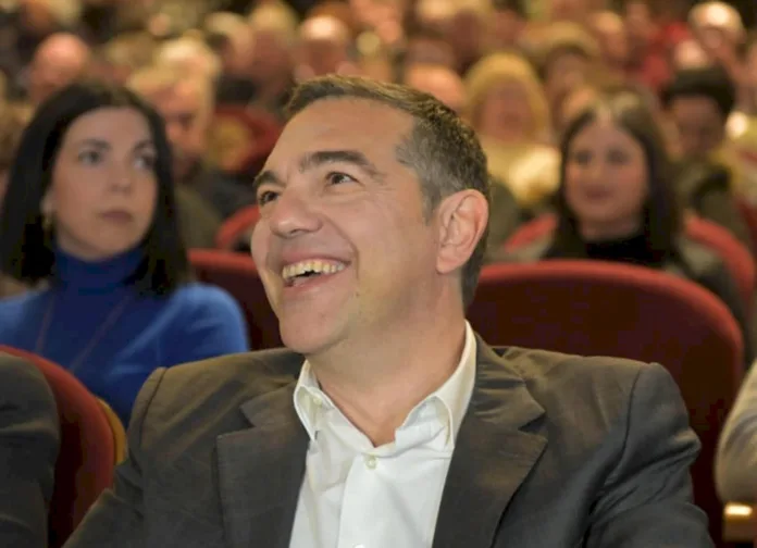 Ο Αλέξης Τσίπρας αναγγέλλει το νέο κόμμα