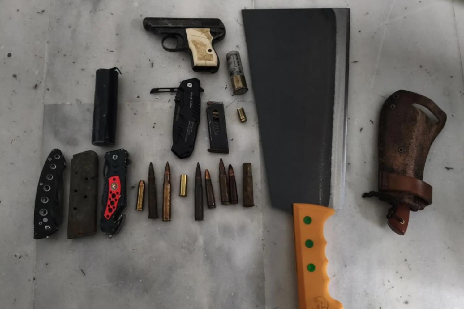 xania pistoli 8 5