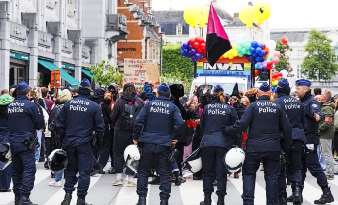 Οι παρελάσεις Pride «καπελώθηκαν» από την ατζέντα της… διατομικότητας