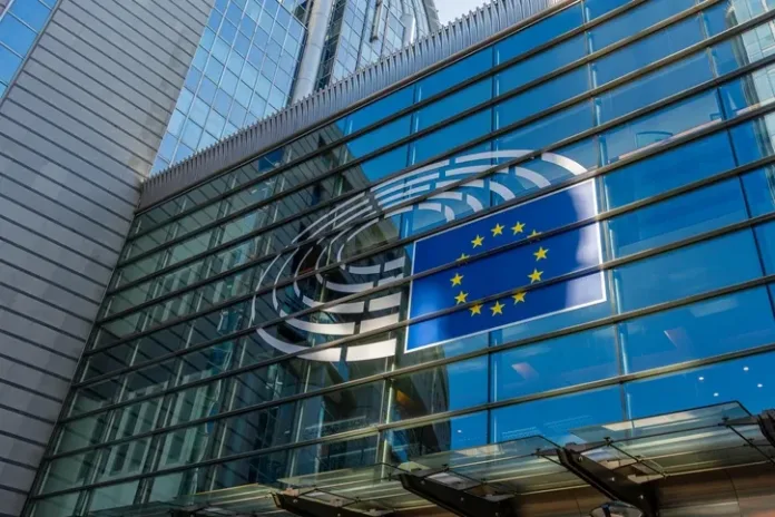 Η ελίτ της ΕΕ στηρίζει νέα πλατφόρμα κοινωνικής δικτύωσης κατά του Έλον Μασκ