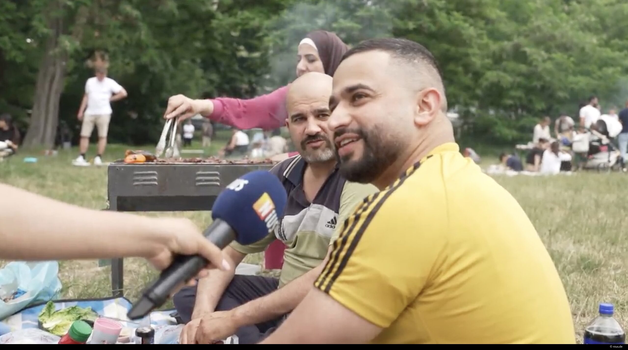Findet, dass es in Berlin keine Deutschen mehr gibt: ein Besucher des Volksparks Friedrichshain.