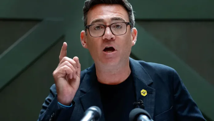 Ο σοσιαλισμός «αναστήθηκε από τους νεκρούς» στη Βρετανία!